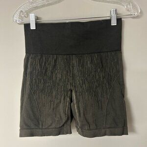 Lululemon Deep Camo Sculpt Shorts